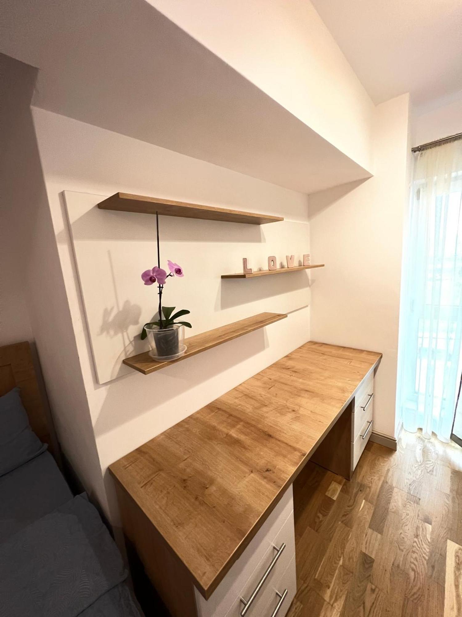 Airport Flyhub Chic Apartment Jászvásár Kültér fotó