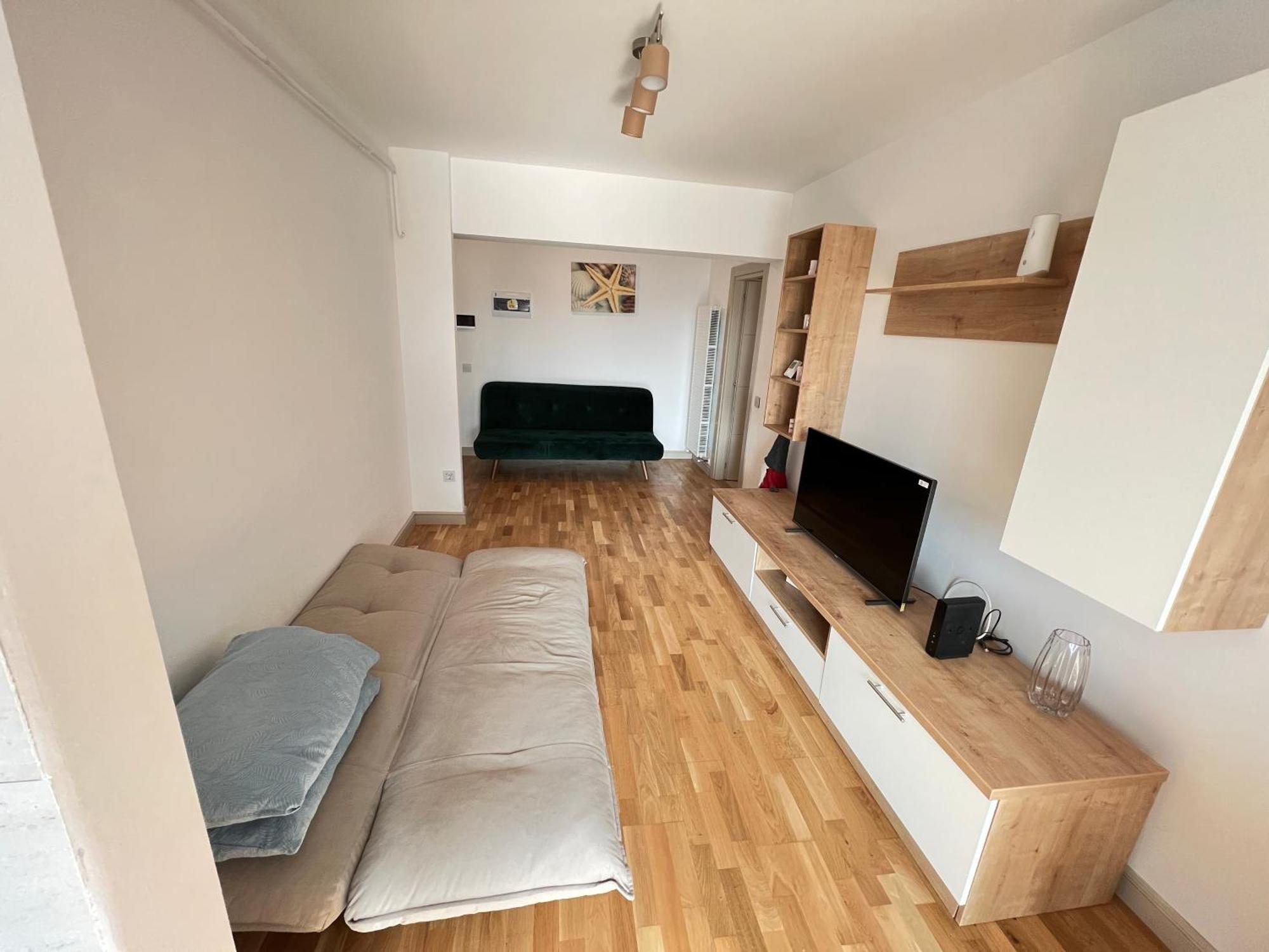 Airport Flyhub Chic Apartment Jászvásár Kültér fotó