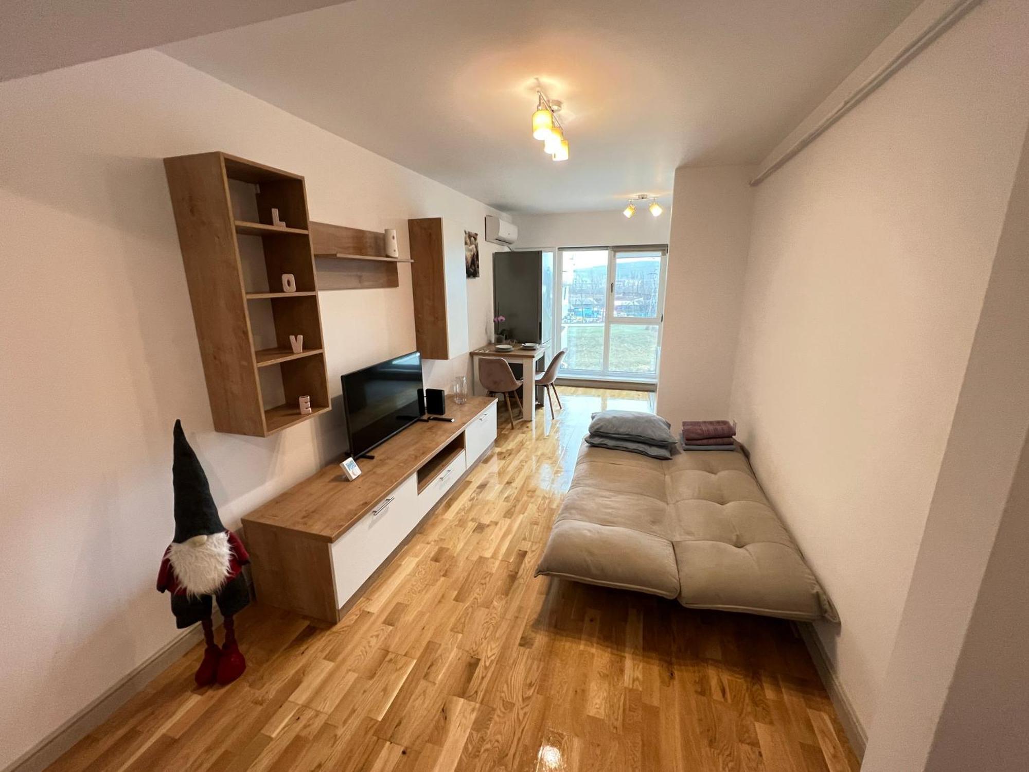 Airport Flyhub Chic Apartment Jászvásár Kültér fotó